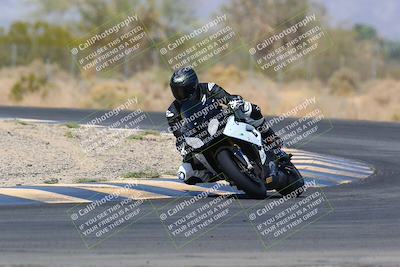 media/Mar-28-2022-Superbike Trackdays (Mon) [[b8603d0f67]]/Open Track Time/Turn 7/